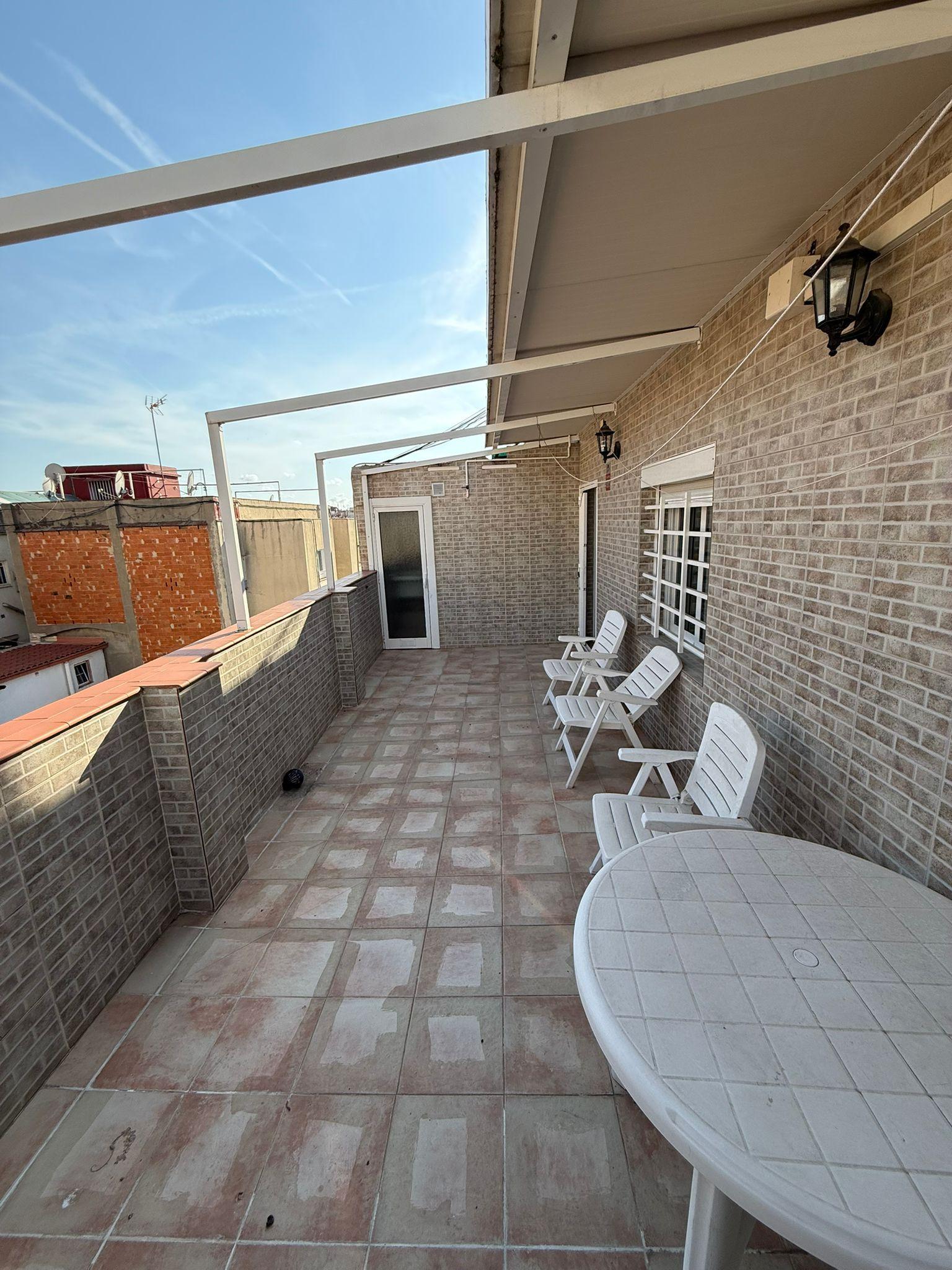 Imagen 1 Ático en venta en Hospitalet De Llobregat L´ / A solo 6 minutos del mercado de coll blan...