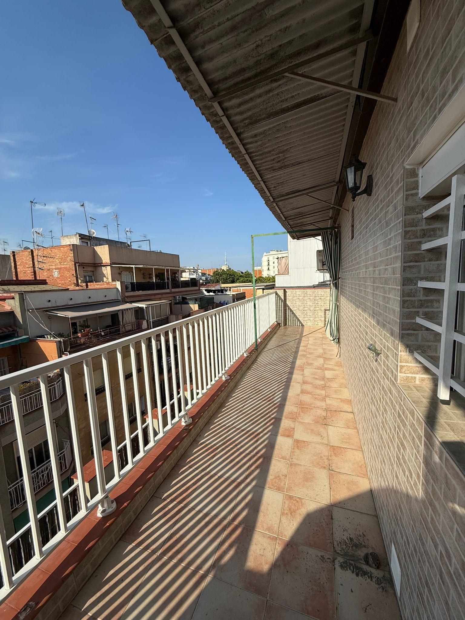 Imagen 23 Ático en venta en Hospitalet De Llobregat L´ / A solo 6 minutos del mercado de coll blan...