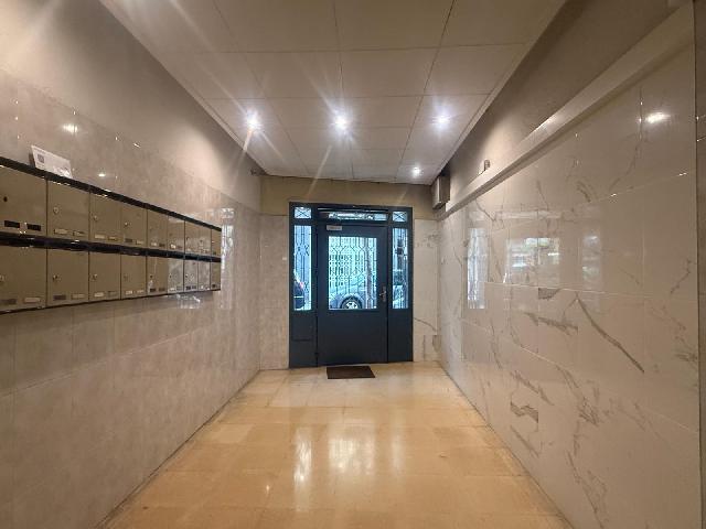 Imagen 2 Inmueble 304222 - Ático en venta en Hospitalet De Llobregat (L´) / A 8 minutos del metro de Collblanc, y a 6...