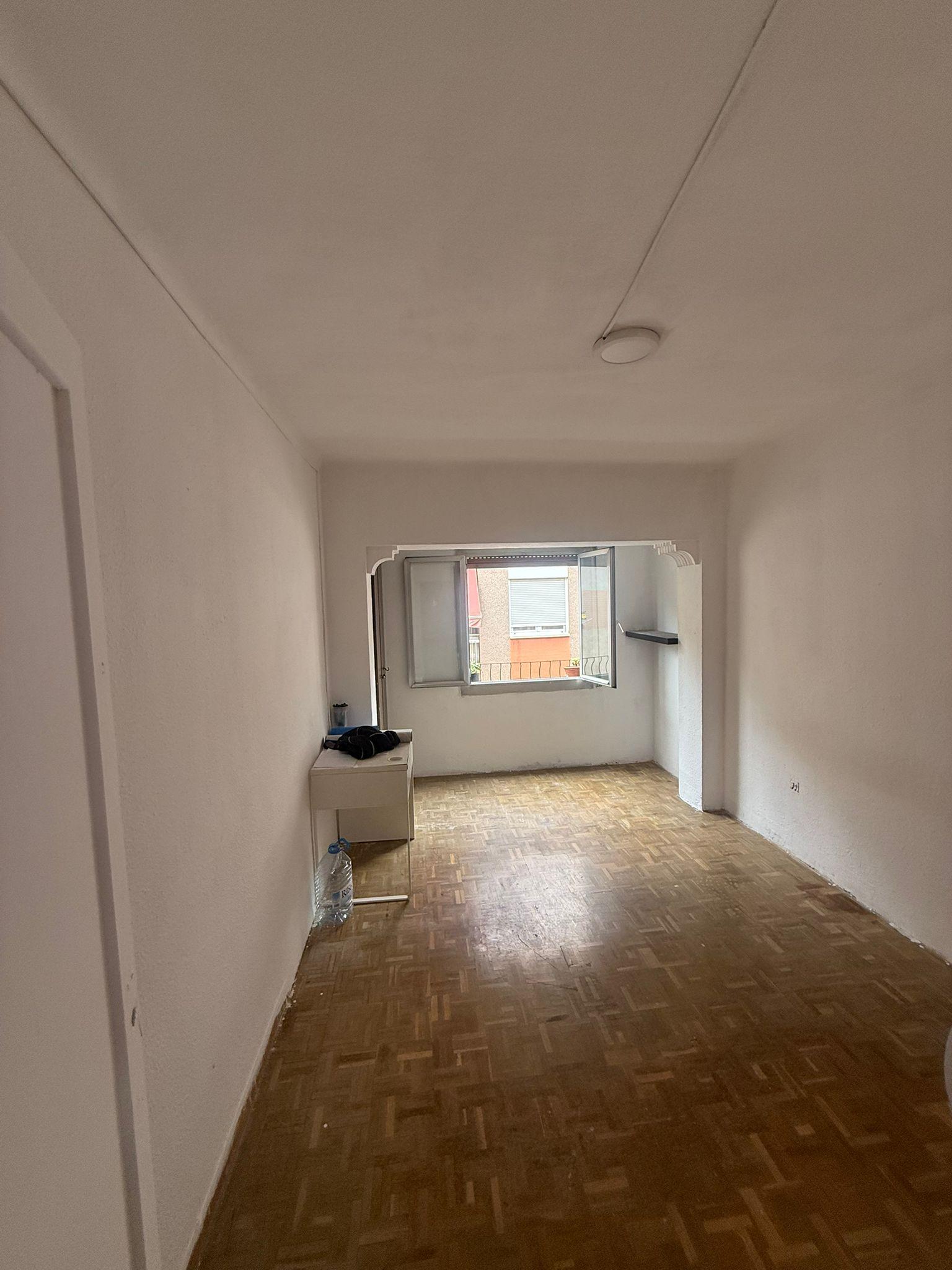 Imagen 4 Piso en venta en Hospitalet De Llobregat L´ / A solo 8 minutos del mercado de Collblanc