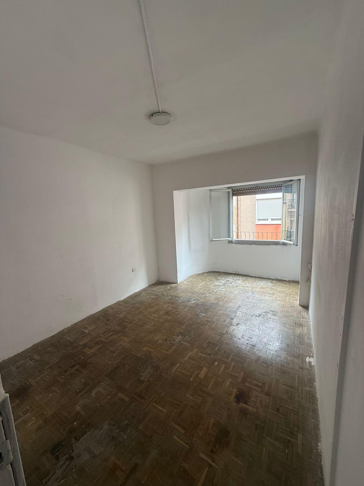 Imagen 9 Piso en venta en Hospitalet De Llobregat L´ / A solo 8 minutos del mercado de Collblanc