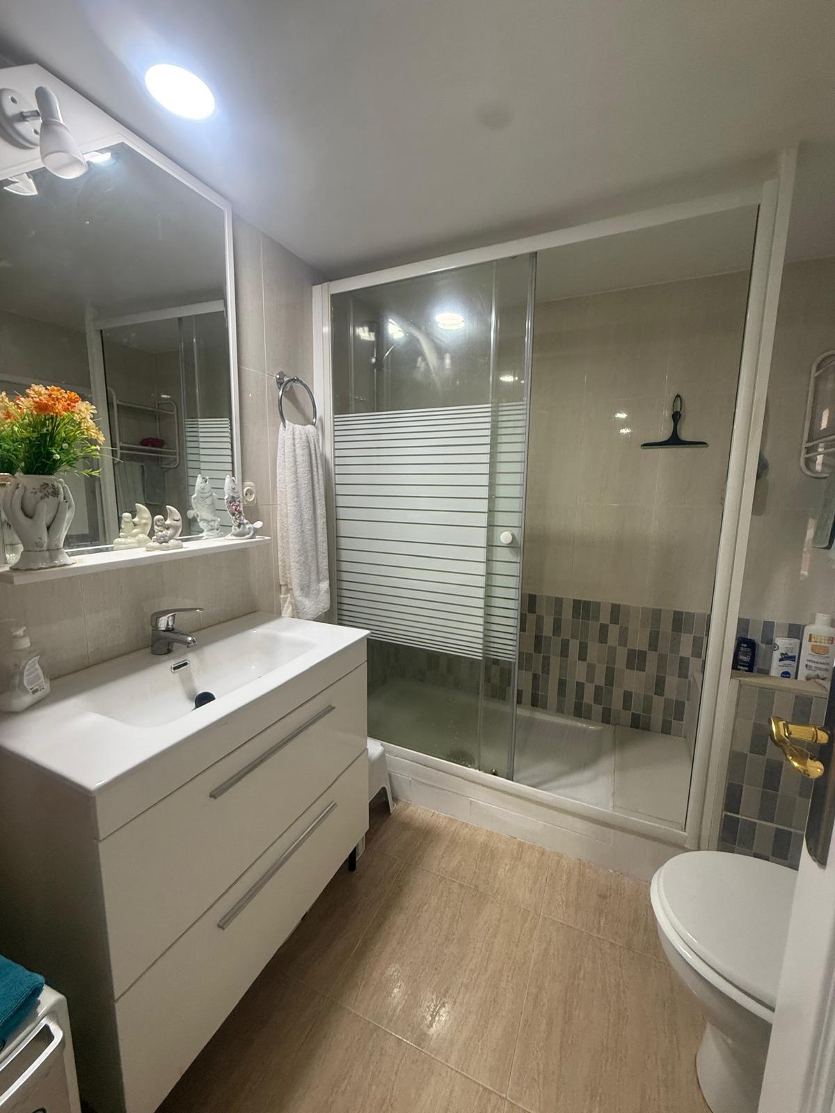 Imagen 14 Piso en venta en Esplugues De Llobregat / A 10 minutos hasta el C.C finestrelles