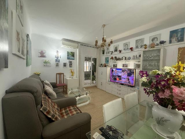 Imagen 2 Inmueble 305683 - Piso en venta en Esplugues De Llobregat / A 10 minutos hasta el C.C finestrelles
