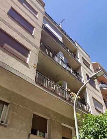 Imagen 1 Inmueble 305683 - Piso en venta en Esplugues De Llobregat / A 10 minutos caminando hasta el C.C finestrelles