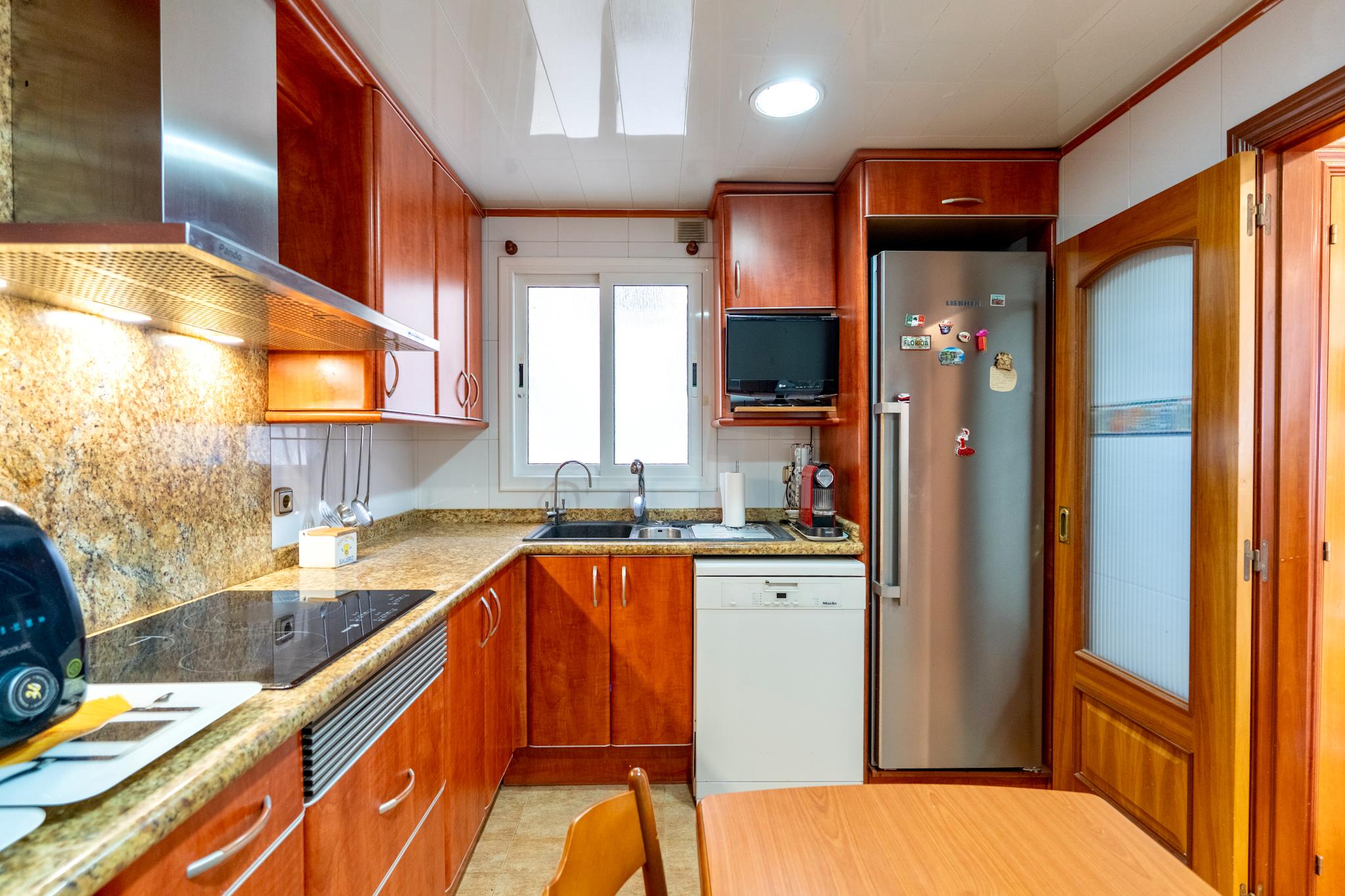 Imagen 14 Apartamento en venta en Hospitalet De Llobregat L´ / A 10 minutos caminando hasta el C.C...
