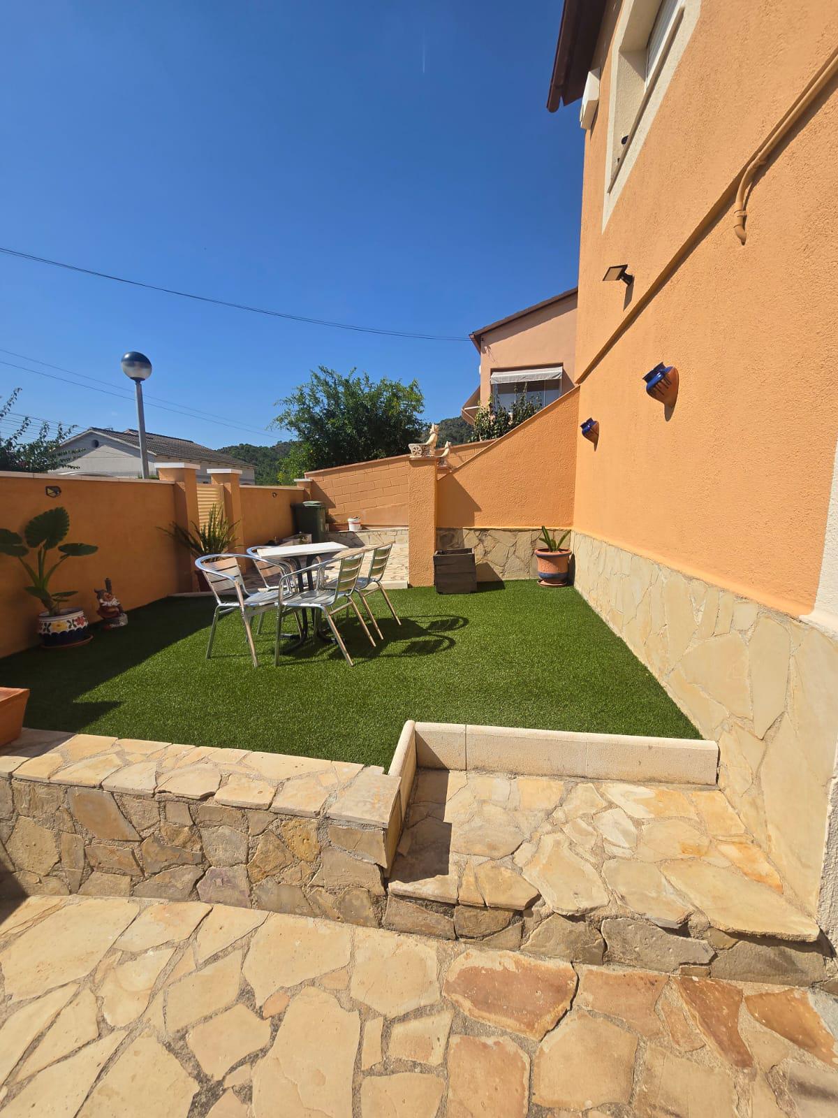 Imagen 3 Casa Aislada en venta en Vendrell El / Urb. Nou Vendrell