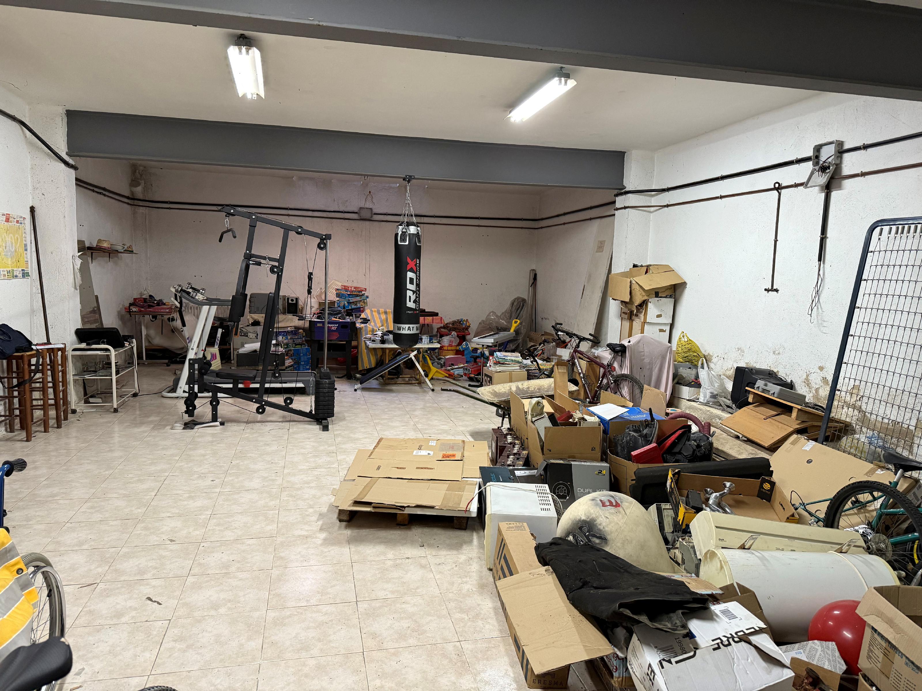 Imagen 3 Local Comercial en venta en Vendrell El / En la Urb el Tancat