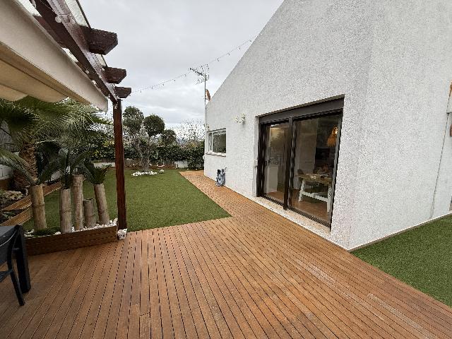 Imagen 9 Inmueble 299443 - Casa Aislada en venta en Bisbal Del Penedès (La) / En la urb el esplai rodeada de naturaleza.
