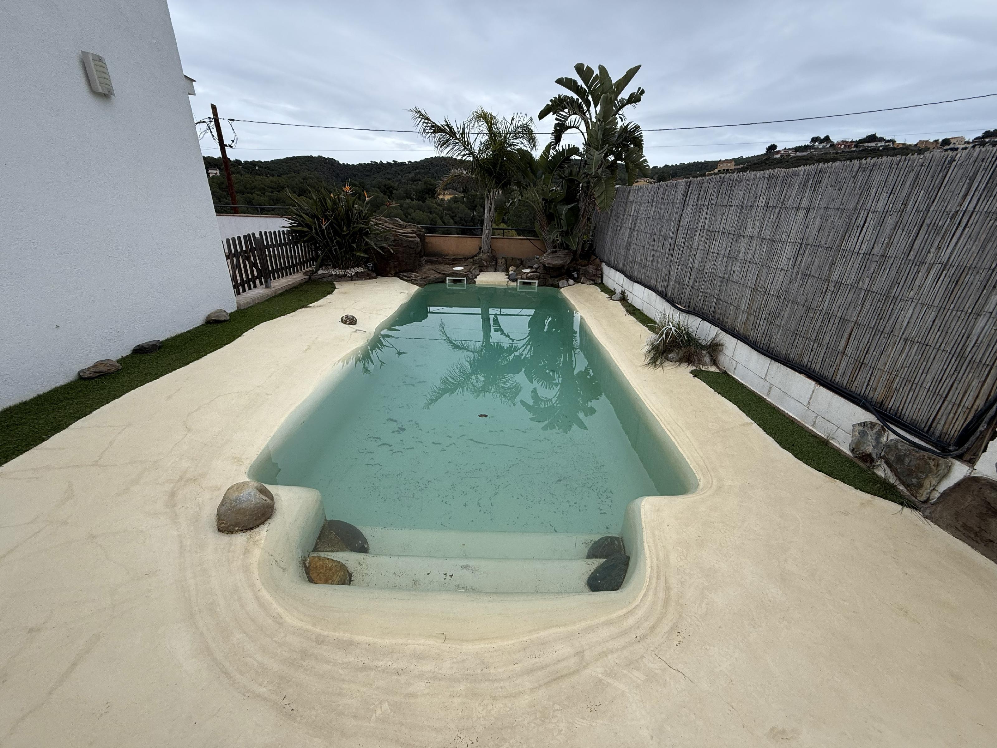 Imagen 15 Casa Aislada en venta en Bisbal Del Penedès La / En la urb el esplai rodeada de naturaleza.