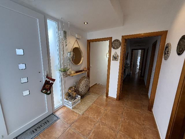 Imagen 18 Inmueble 299443 - Casa Aislada en venta en Bisbal Del Penedès (La) / En la urb el esplai rodeada de naturaleza.