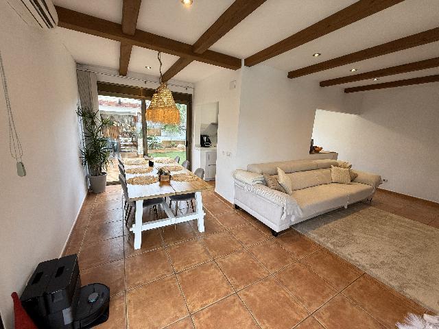 Imagen 25 Inmueble 299443 - Casa Aislada en venta en Bisbal Del Penedès (La) / En la urb el esplai rodeada de naturaleza.