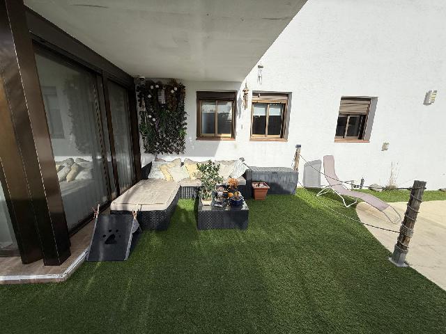 Imagen 11 Inmueble 299443 - Casa Aislada en venta en Bisbal Del Penedès (La) / En la urb el esplai rodeada de naturaleza.