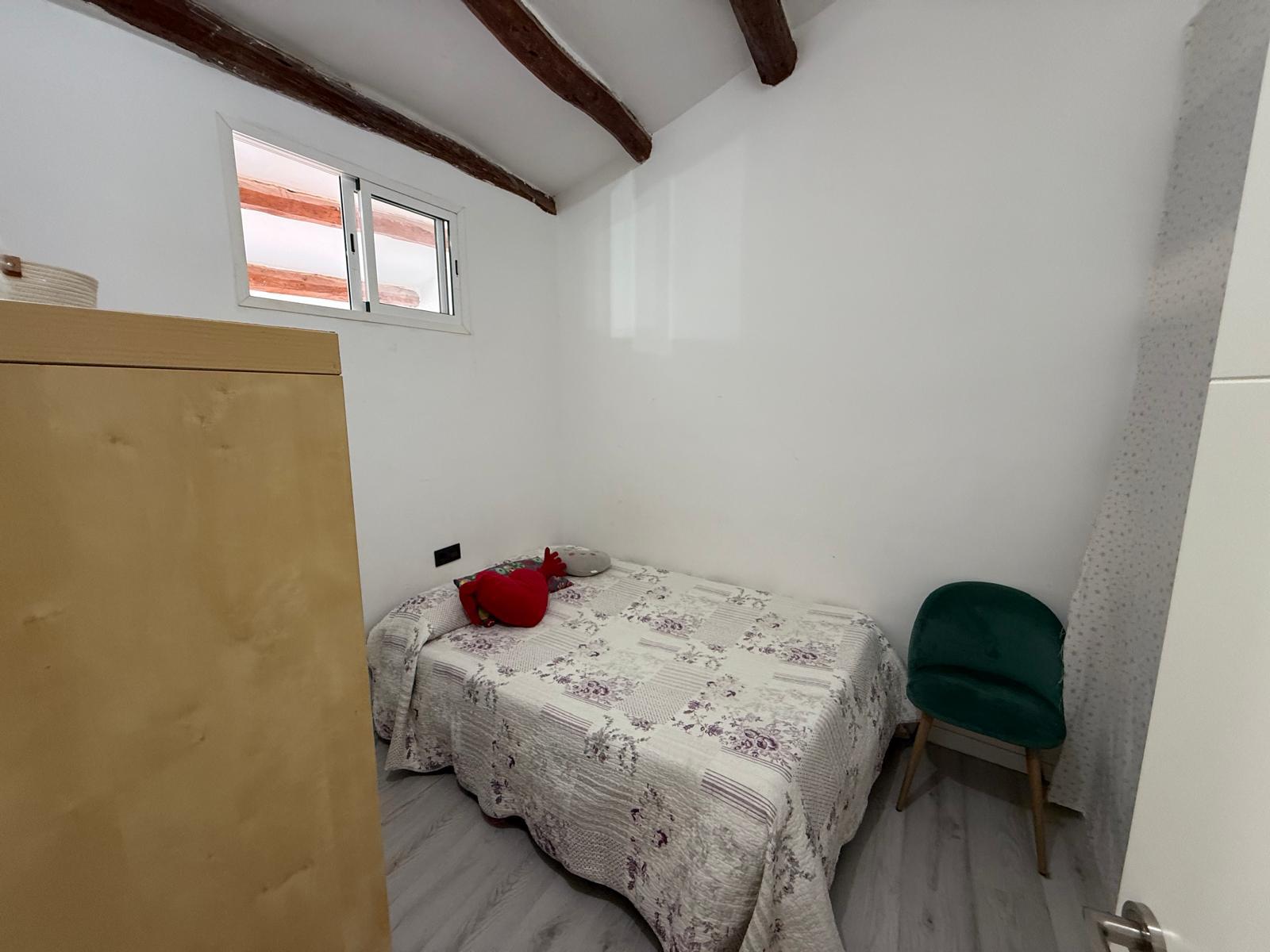 Imagen 14 Casa Adosada en venta en Banyeres Del Penedès / En el mismo centro.