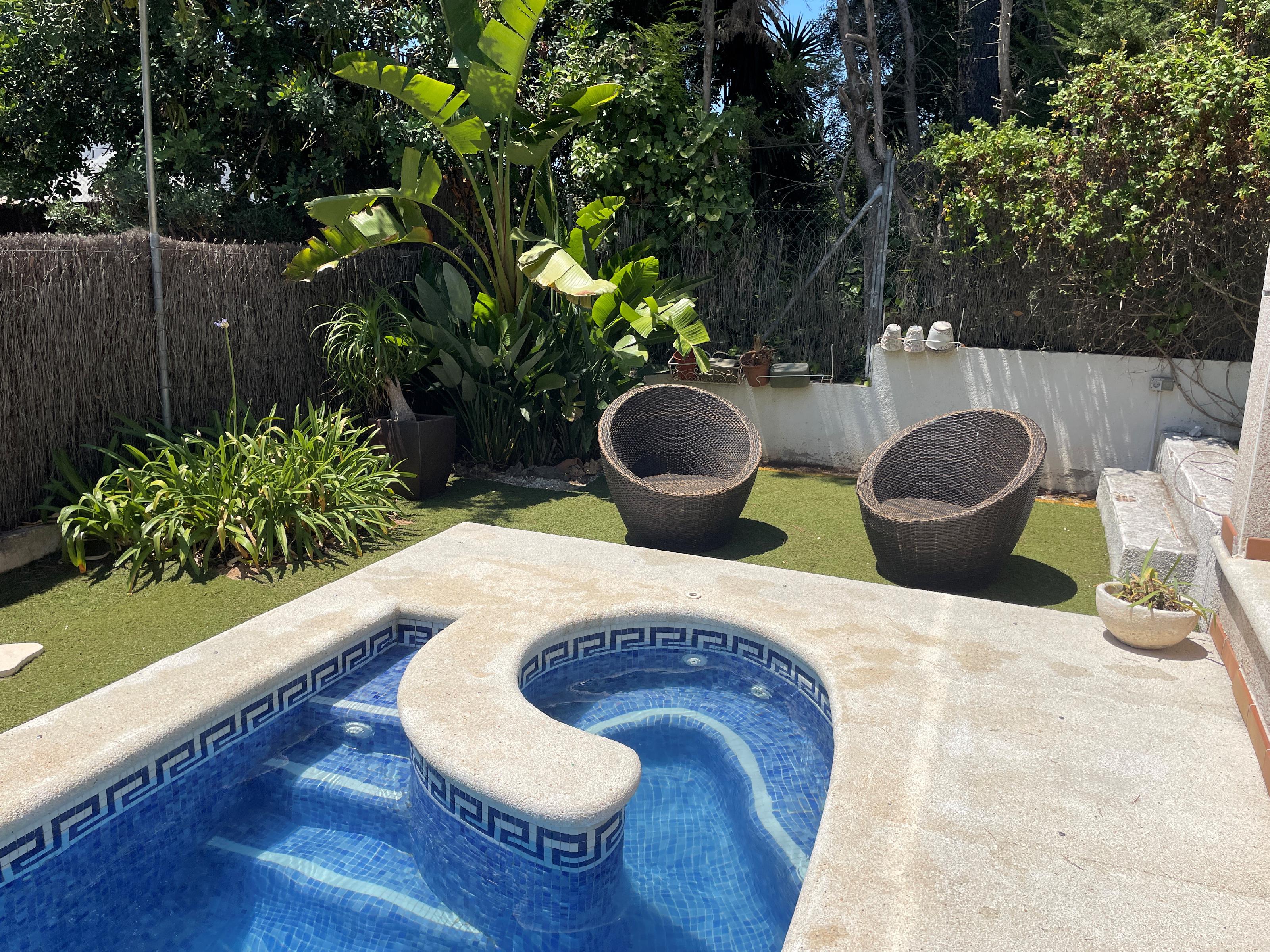 Imagen 1 Casa Pareada en venta en Pobla De Montornès La / En la Urb Castell de Montornes