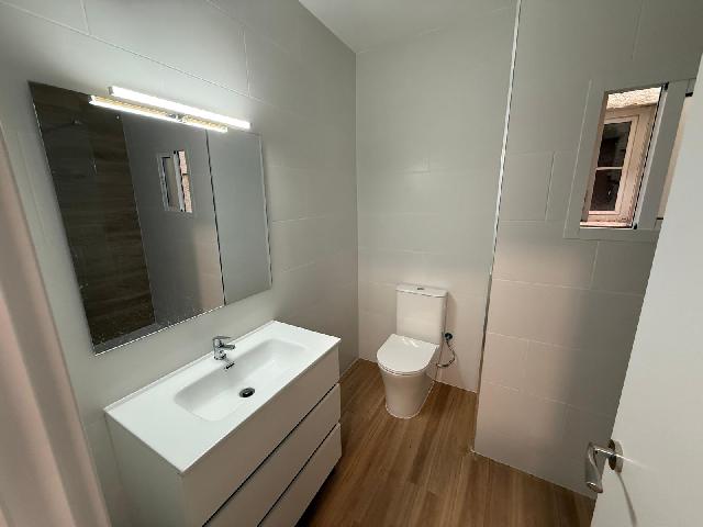 Imagen 17 Inmueble 300092 - Casa Pareada en venta en Vendrell (El) / En el corazón de comarruga a 200mts del mar.