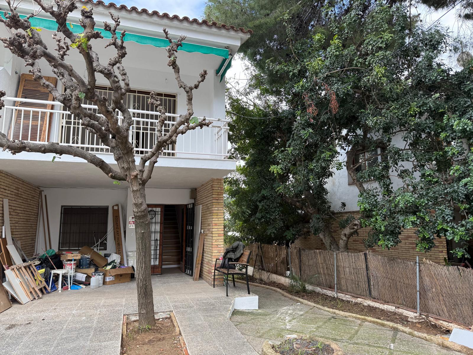 Imagen 2 Casa Pareada en venta en Vendrell El / En el corazón de comarruga a 200mts del mar.
