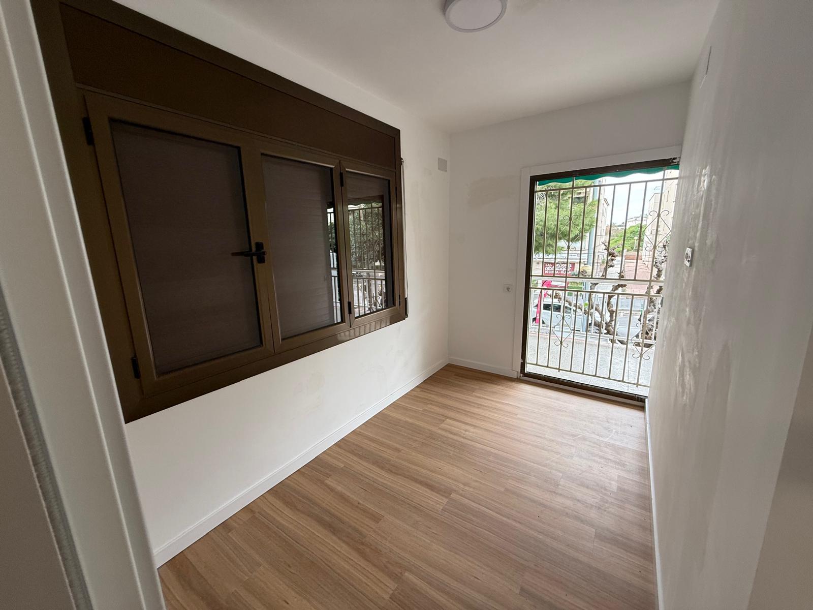 Imagen 21 Casa Pareada en venta en Vendrell El / En el corazón de comarruga a 200mts del mar.