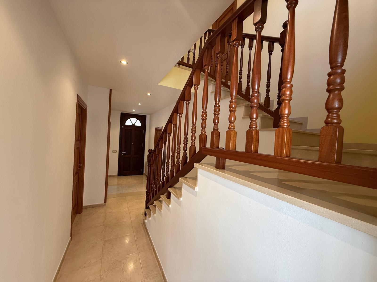 Imagen 2 Casa Pareada en venta en Bisbal Del Penedès La / En el mismo centro del pueblo.