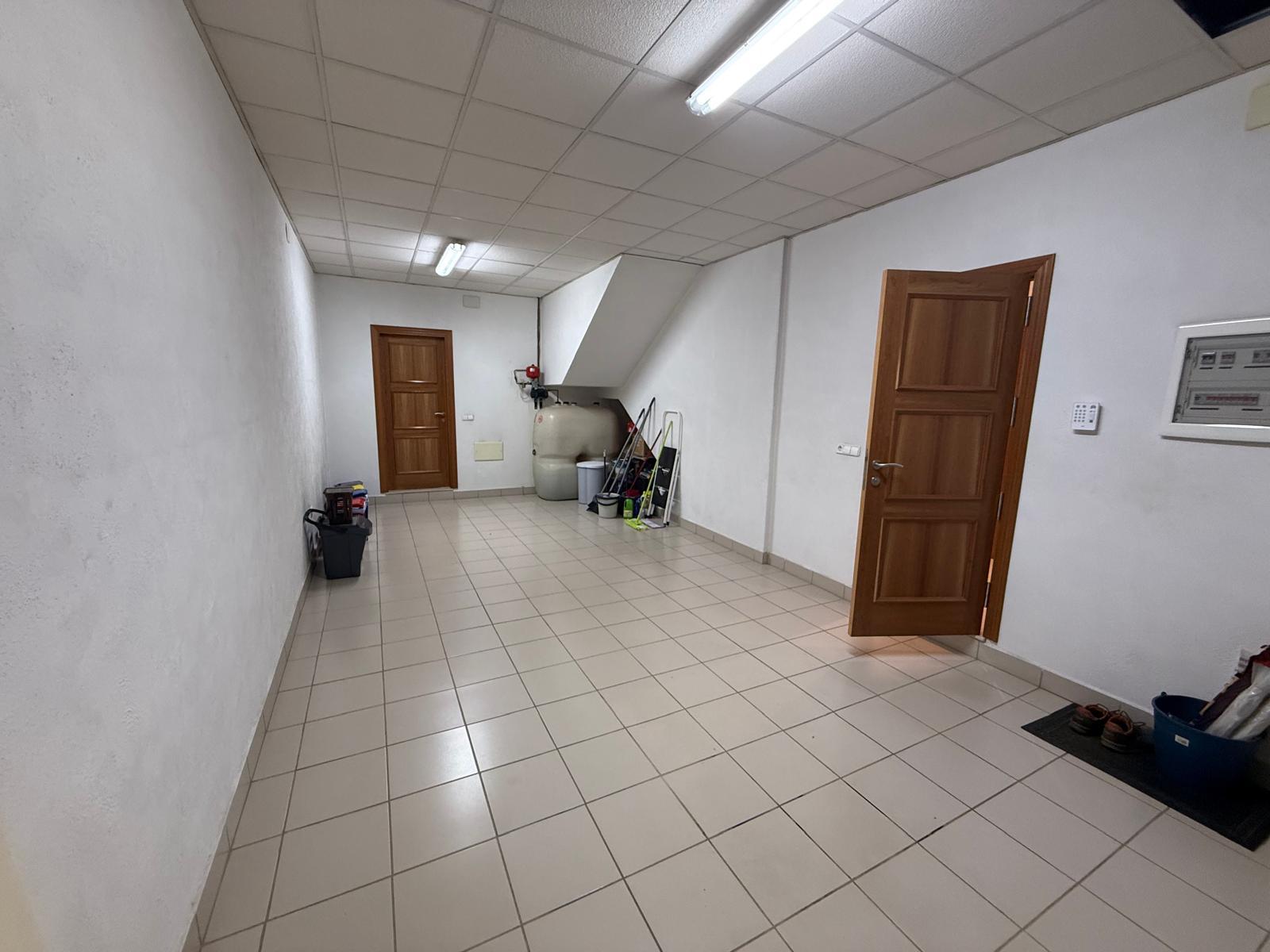Imagen 3 Casa Pareada en venta en Bisbal Del Penedès La / En el mismo centro del pueblo.