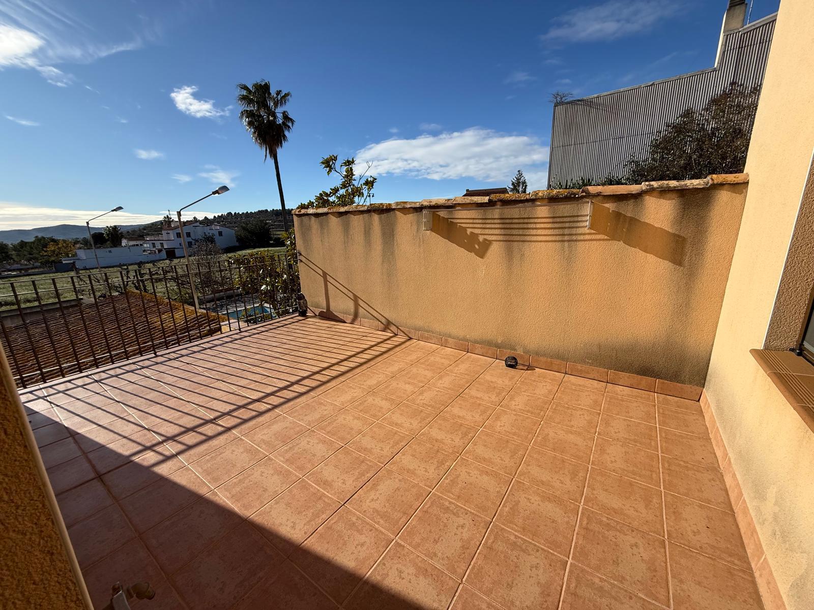 Imagen 27 Casa Pareada en venta en Bisbal Del Penedès La / En el mismo centro del pueblo.