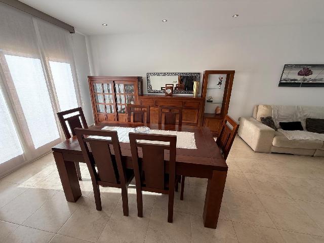 Imagen 7 Inmueble 300410 - Casa Pareada en venta en Bisbal Del Penedès (La) / En el mismo centro del pueblo.