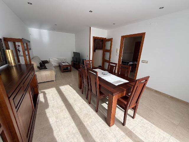 Imagen 9 Inmueble 300410 - Casa Pareada en venta en Bisbal Del Penedès (La) / En el mismo centro del pueblo.
