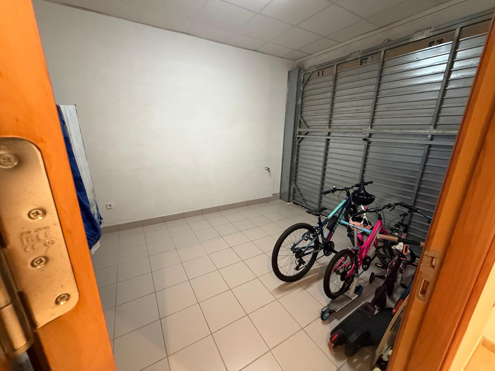 Imagen 4 Casa Pareada en venta en Bisbal Del Penedès La / En el mismo centro del pueblo.