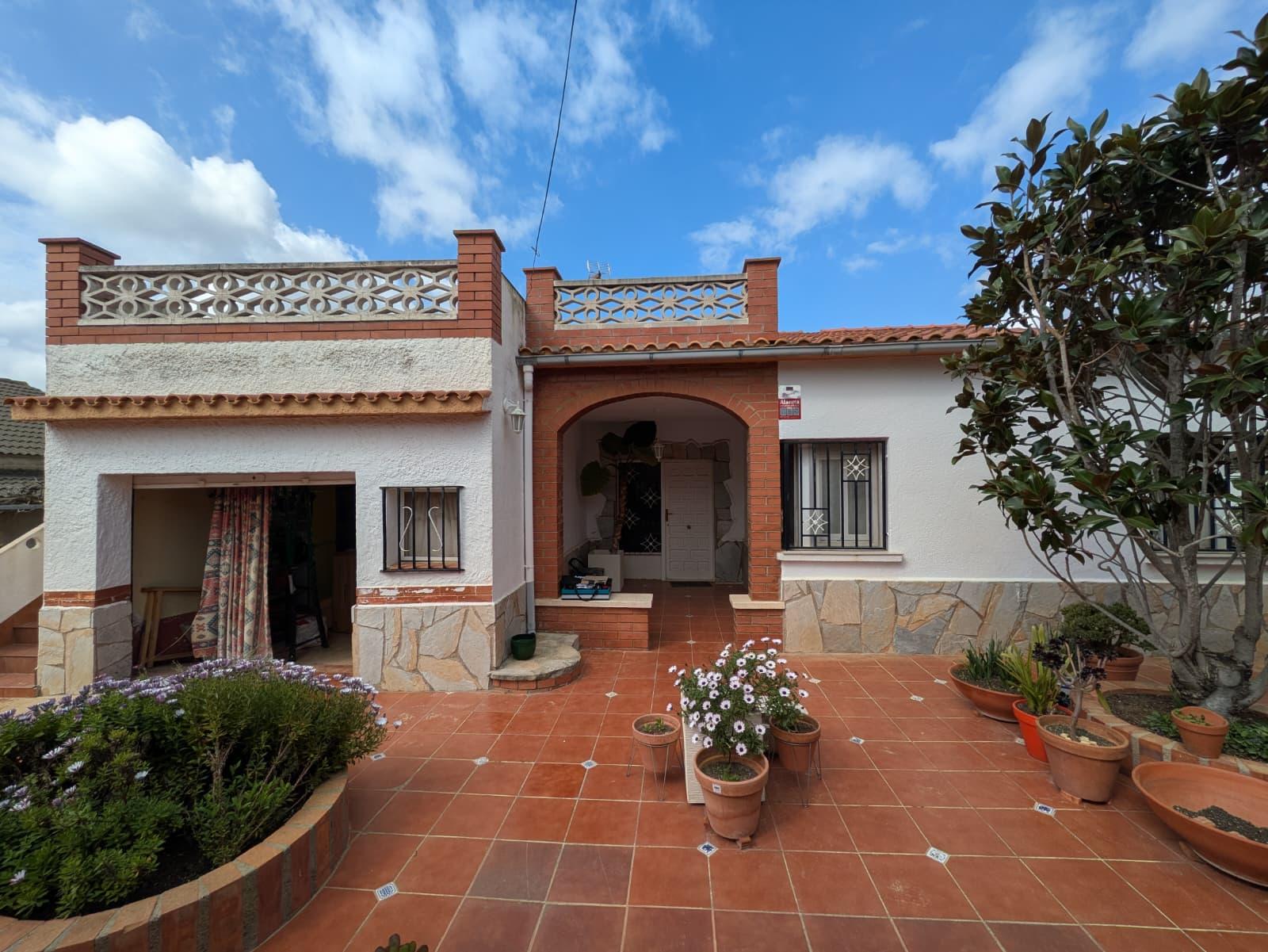 Imagen 2 Casa Aislada en venta en Bisbal Del Penedès La / En la urbanización Can Gordei