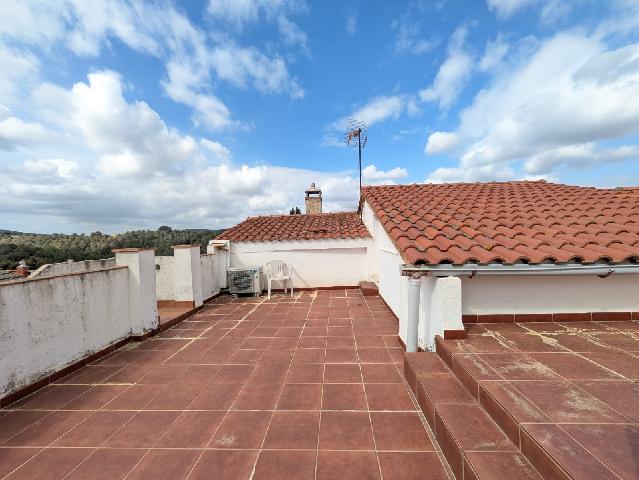 Imagen 38 Inmueble 301399 - Casa Aislada en venta en Bisbal Del Penedès (La) / En la urbanización Can Gordei