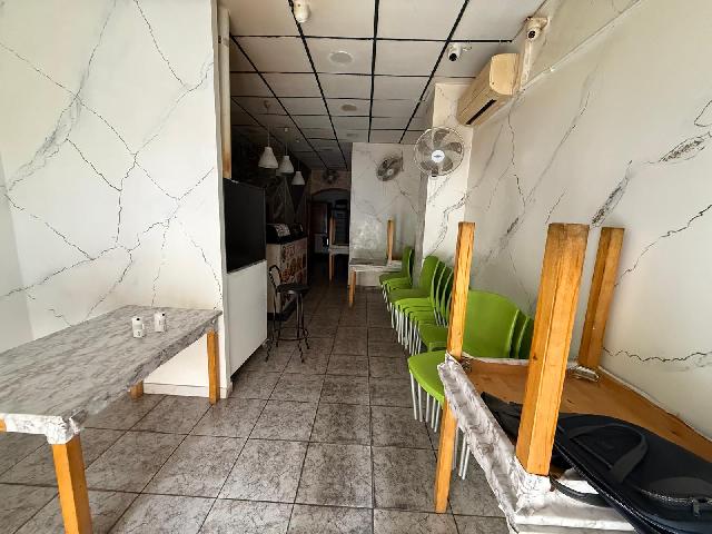 Imagen 1 Inmueble 301484 - Local Comercial en venta en Vendrell (El) / Local comercial con salida de humos