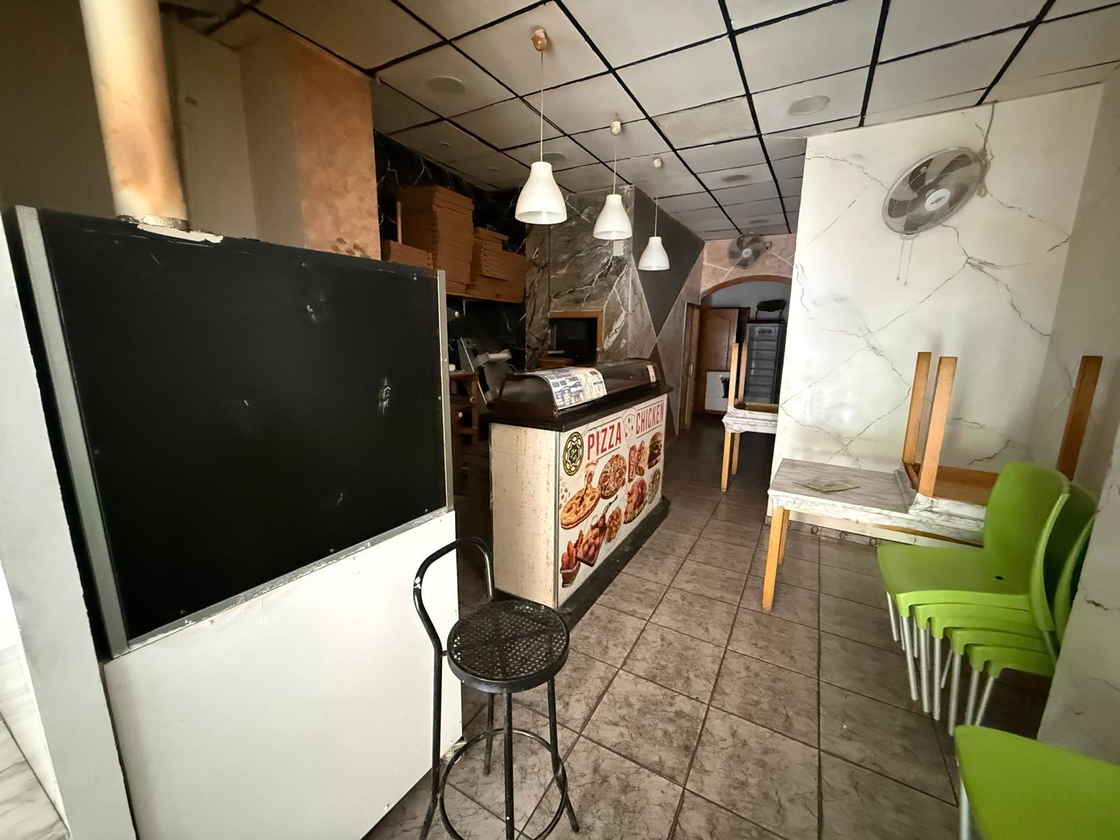 Imagen 3 Local Comercial en venta en Vendrell El / Local comercial con salida de humos