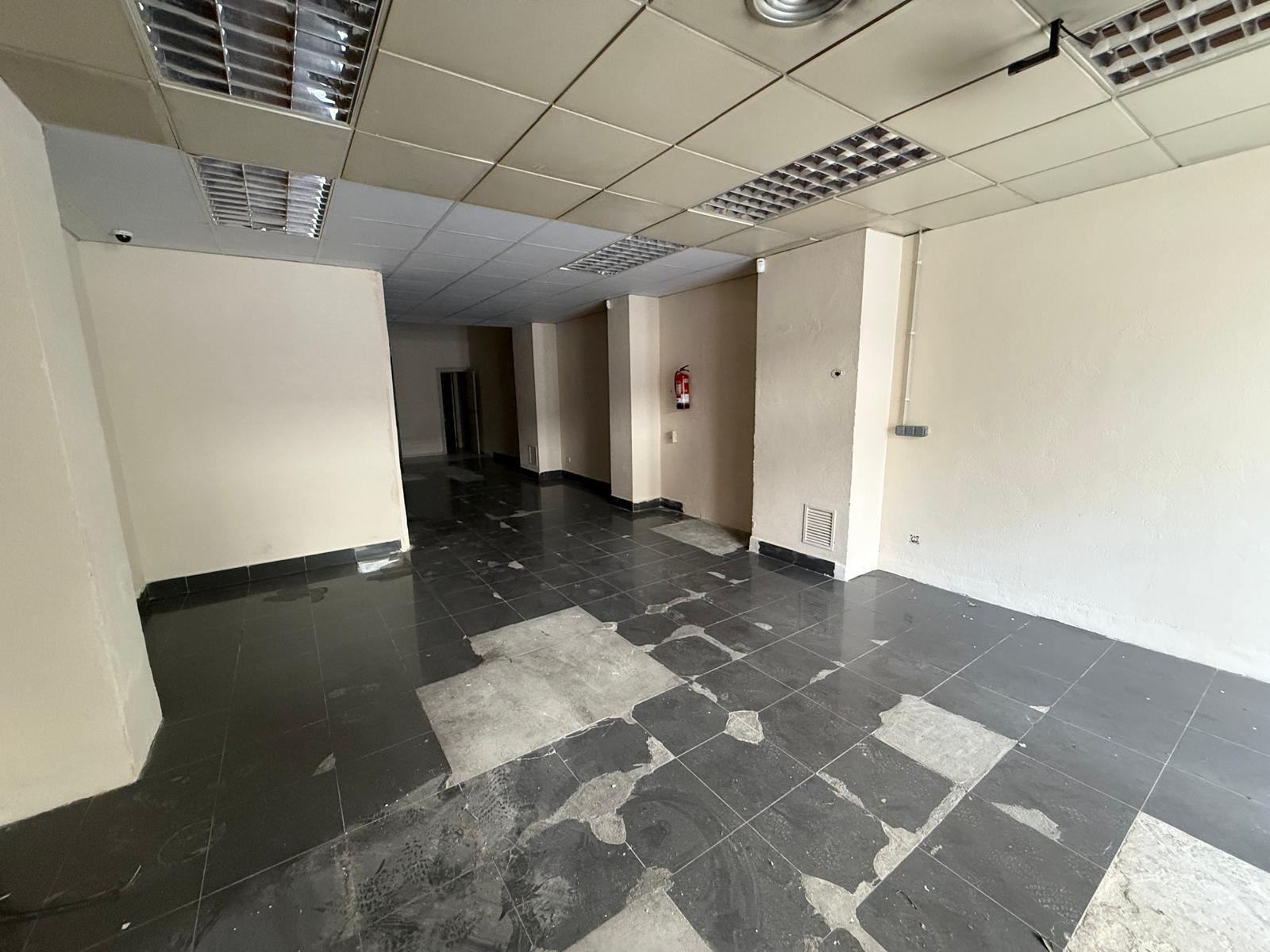 Imagen 3 Local Comercial en venta en Vendrell El / Carretera de Valls