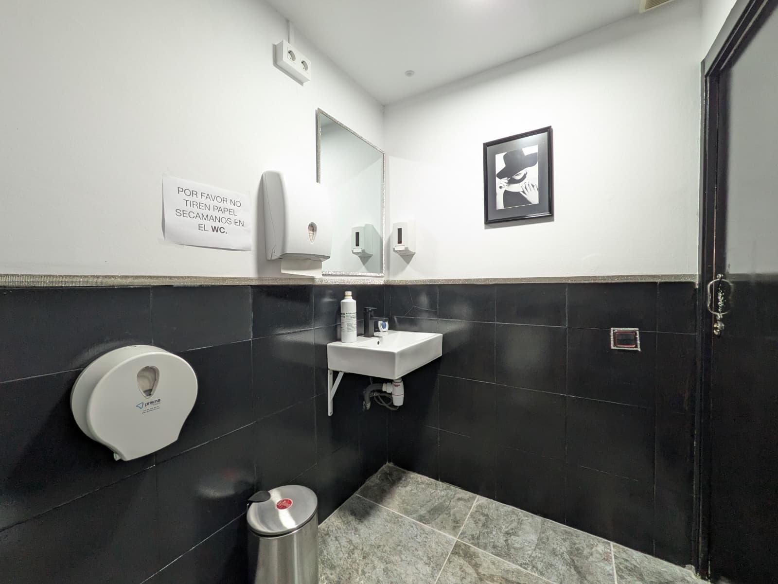 Imagen 23 Local Comercial en venta en Vendrell El / Local comercial en la avenida Sanatori