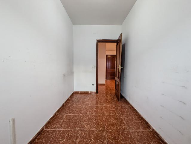 Imagen 14 Inmueble 301658 - Apartamento en venta en Llorenç Del Penedès / Cercano a supermercado