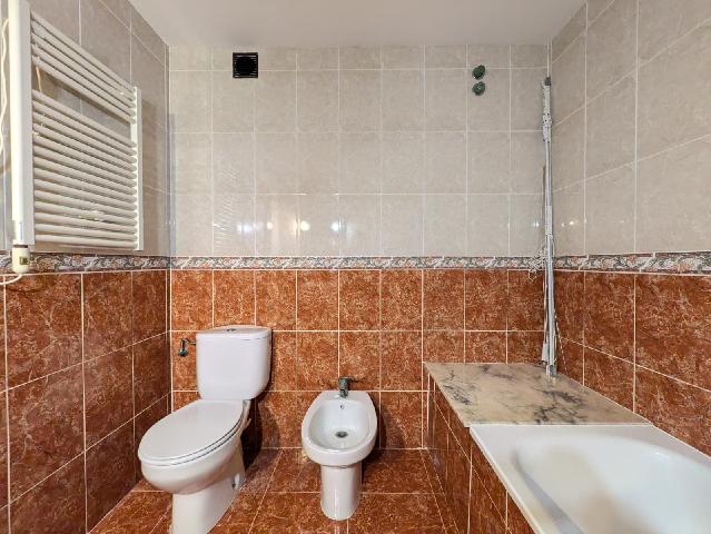 Imagen 9 Inmueble 301658 - Apartamento en venta en Llorenç Del Penedès / Cercano a supermercado