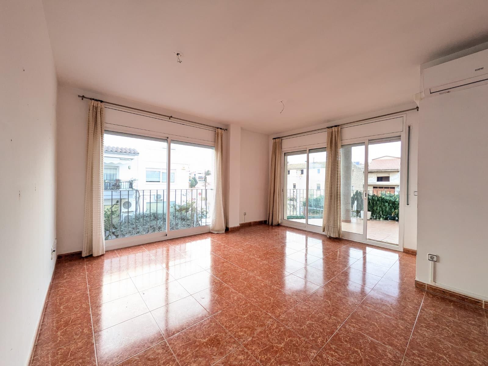 Imagen 1 Apartamento en venta en Llorenç Del Penedès / Cercano a supermercado