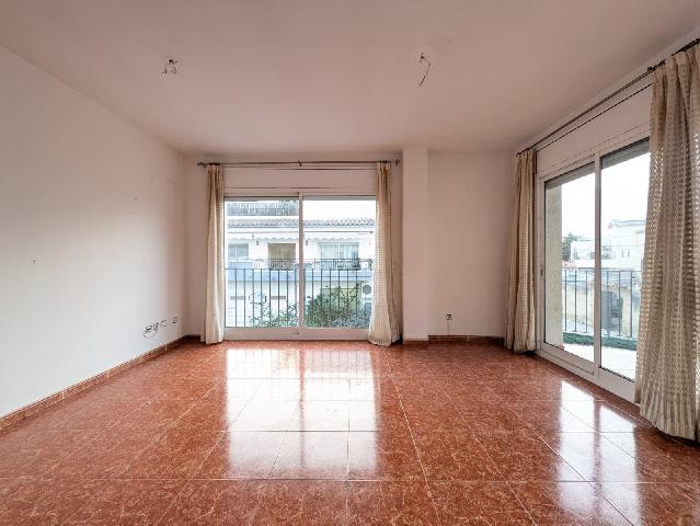 Imagen 4 Inmueble 301658 - Apartamento en venta en Llorenç Del Penedès / Cercano a supermercado