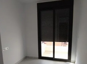 Imagen 4 Inmueble 293244 - Apto. Playa en venta en Torrevieja / Céntrica (esquina Radio Murcia), a 180m de Playa del Cura.