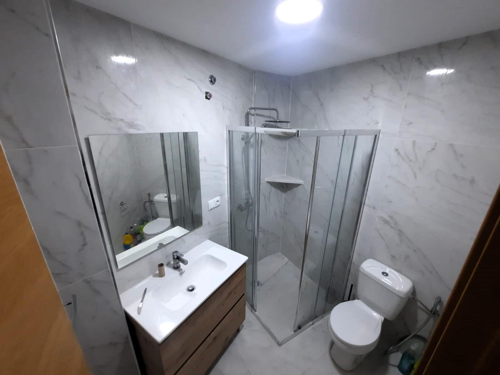 Imagen 11 Apartamento en venta en Santa Pola / Piso céntrico junto al castillo y estación