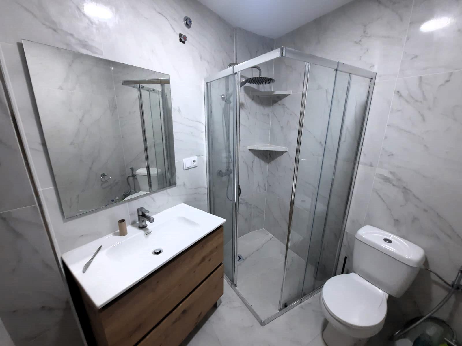 Imagen 12 Apartamento en venta en Santa Pola / Piso céntrico junto al castillo y estación