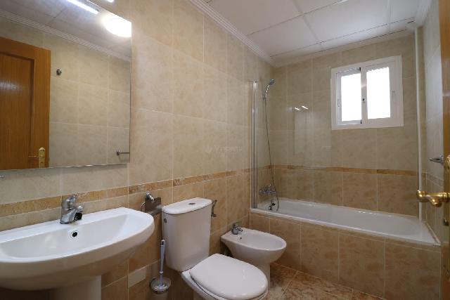 Imagen 10 Inmueble 299502 - Apartamento en venta en Orihuela / Punta prima, zona residencial próxima a la costa.