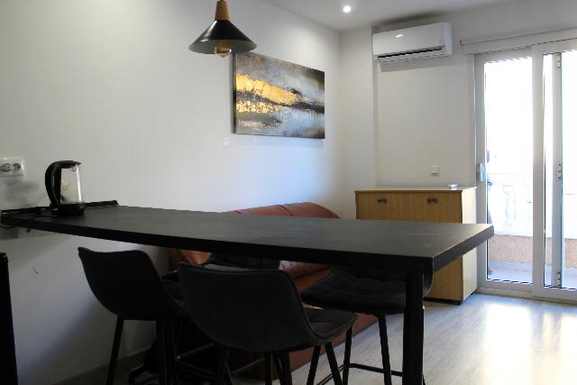 Imagen 2 Inmueble 299762 - Apto. Playa en venta en Torrevieja / Apartamento a pie de playa en zona de los locos.