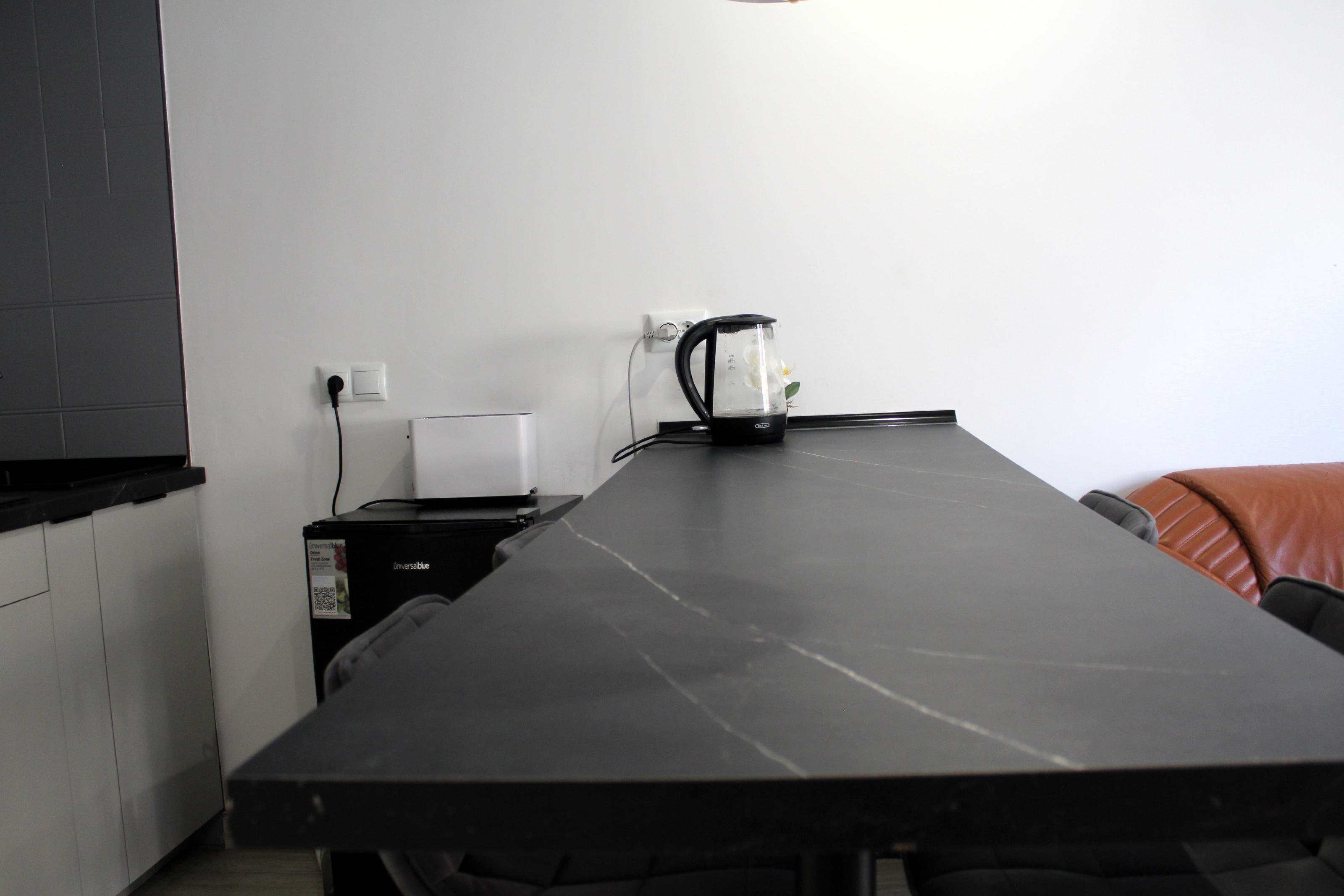 Imagen 5 Apto. Playa en venta en Torrevieja / Apartamento a pie de playa en zona de los locos.