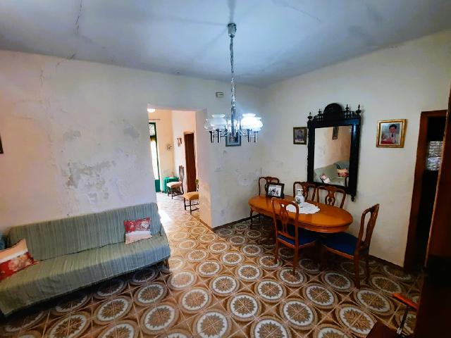 Imagen 3 Inmueble 299958 - Casa Aislada en venta en Orihuela / Vivienda amplia junto al entorno de la pedrera.