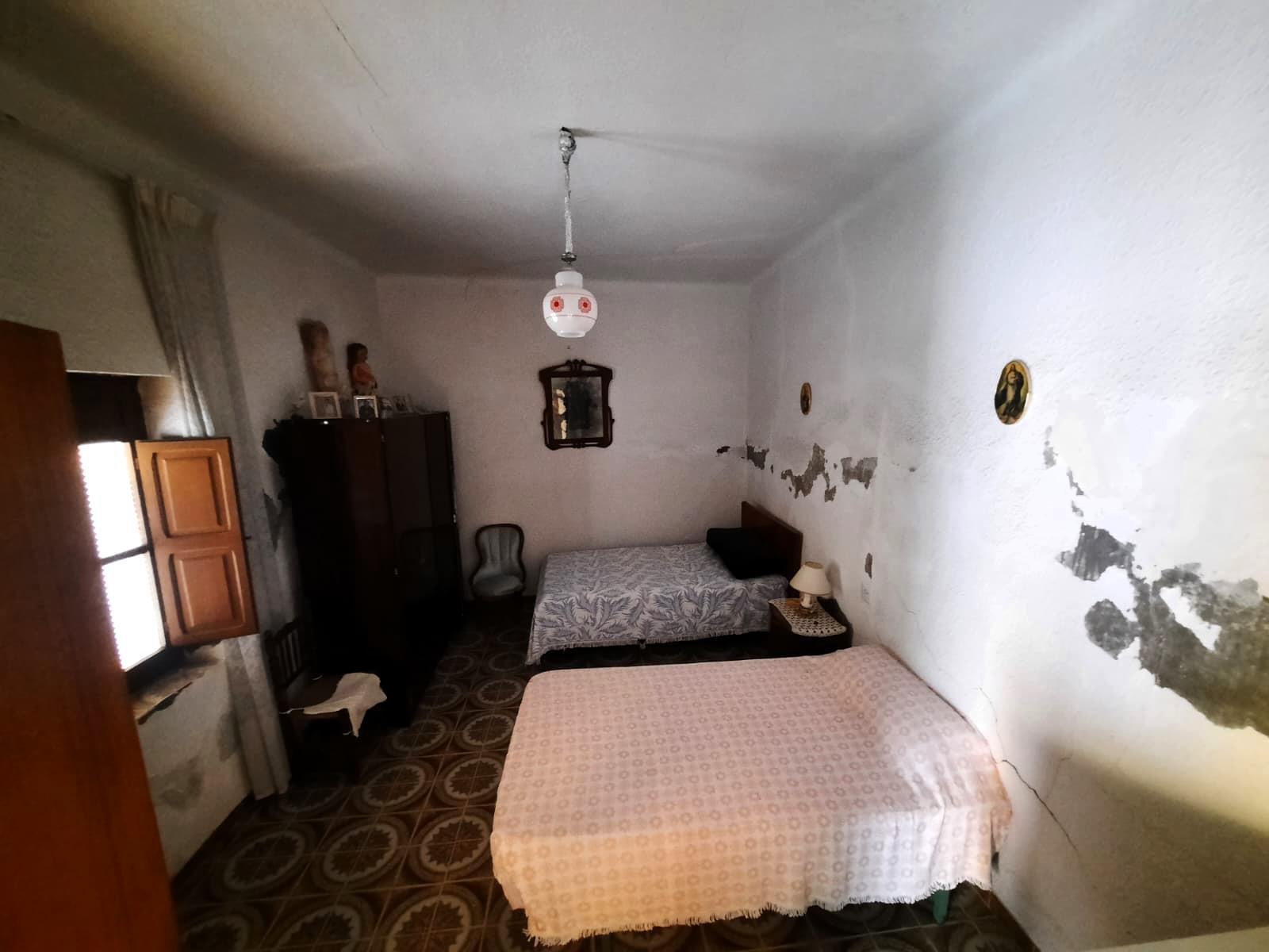 Imagen 8 Casa Aislada en venta en Orihuela / Vivienda amplia junto al entorno de la pedrera.