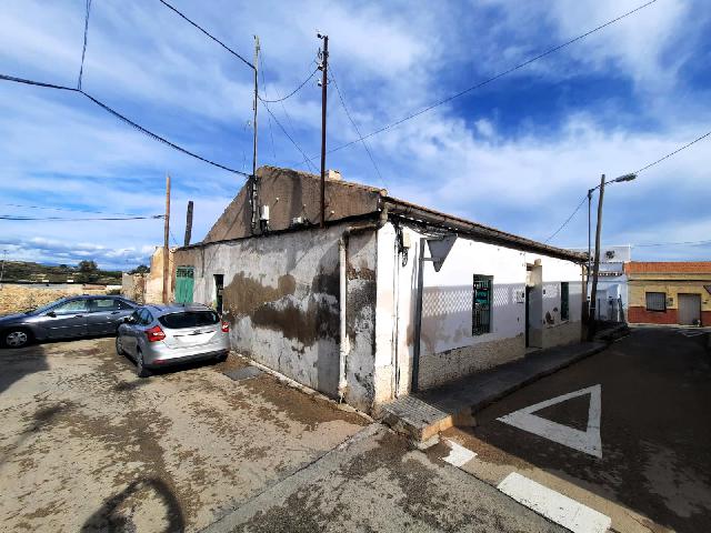 Imagen 22 Inmueble 299958 - Casa Aislada en venta en Orihuela / Vivienda amplia junto al entorno de la pedrera.