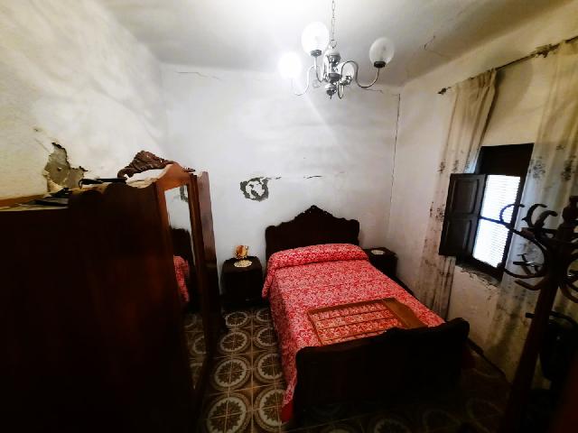 Imagen 7 Inmueble 299958 - Casa Aislada en venta en Orihuela / Vivienda amplia junto al entorno de la pedrera.