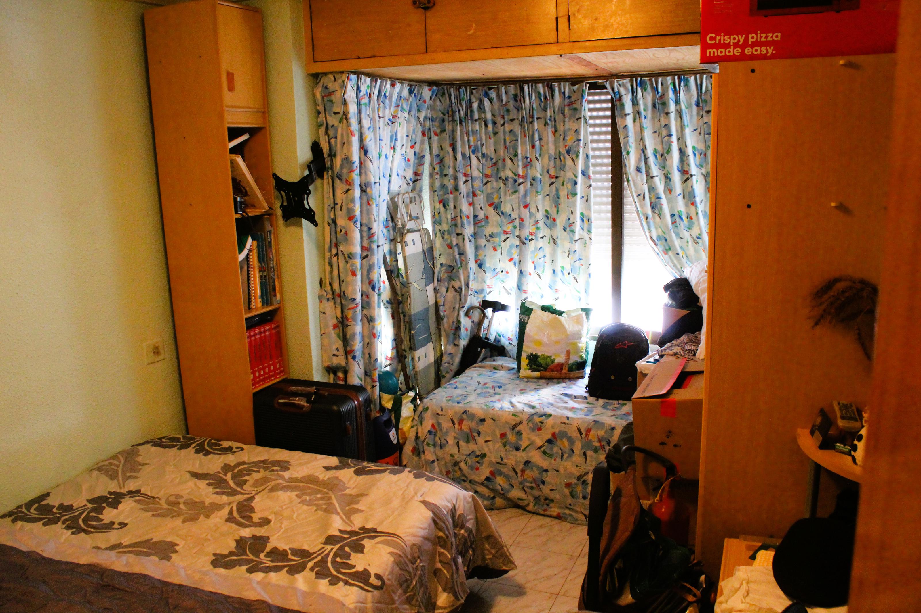 Imagen 16 Apartamento en venta en Guardamar Del Segura / Cerca de la playa y servicios en calle mayor.