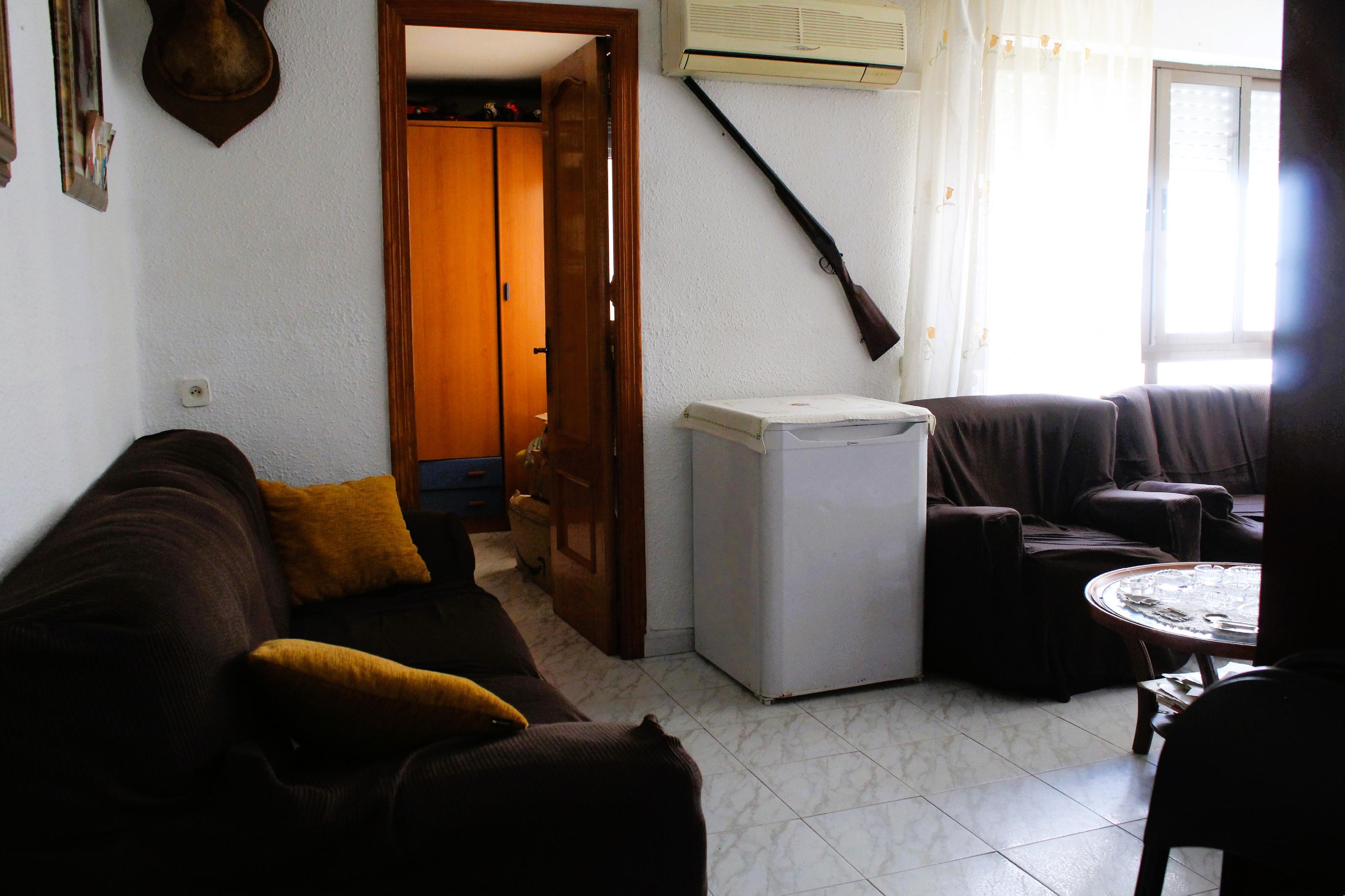 Imagen 9 Apartamento en venta en Guardamar Del Segura / Cerca de la playa y servicios en calle mayor.