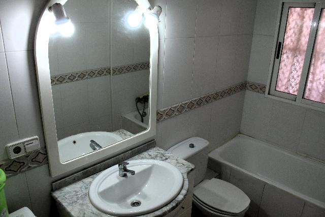 Imagen 17 Inmueble 300739 - Apto. Playa en venta en Guardamar Del Segura / A menos de 50m de playa centro